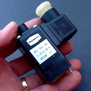 MARTONAIR SHUTTLE VALVE Solenoid Valve Type: M /2400